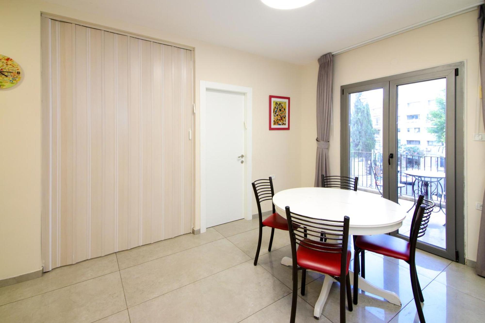 Segal In Jerusalem Apartments ภายนอก รูปภาพ